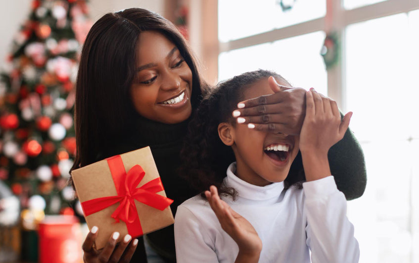 The Ultimate Natural Hair Gift Guide 2023: Gifts for Curls, Coils, Waves, and Fros